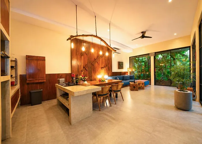 Casa Seraya Pererenan Villa