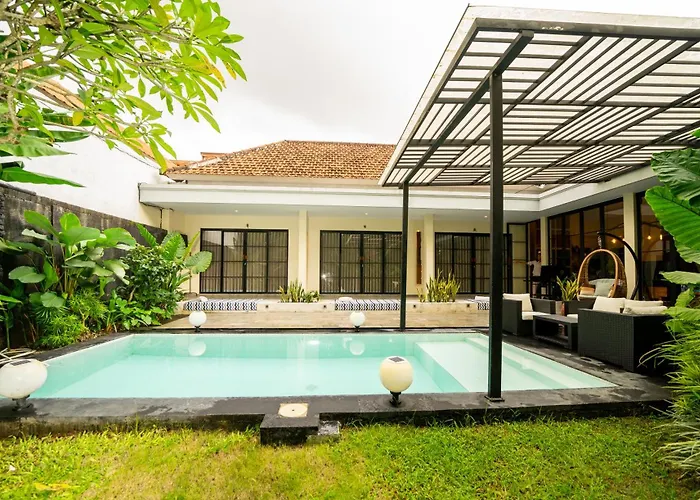 Casa Seraya Pererenan